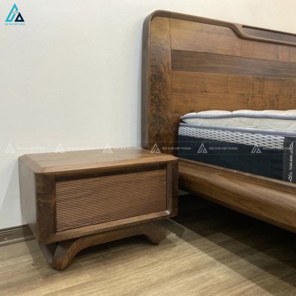 Giường ngủ gỗ tự nhiên kiểu Nhật cao cấp cho phòng ngủ gia đình 2