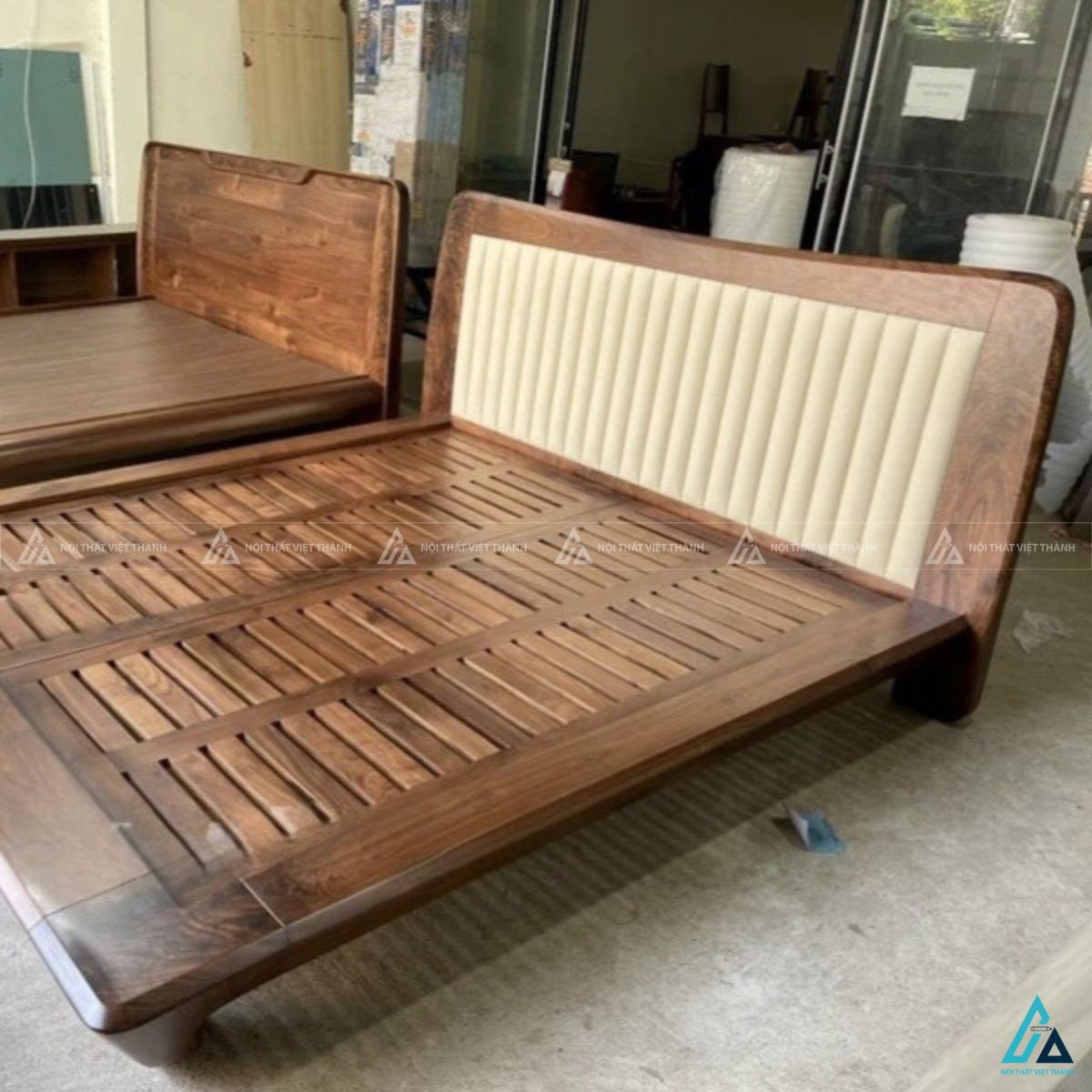Giường ngủ gỗ tự nhiên kiểu Nhật cao cấp cho phòng ngủ gia đình 3
