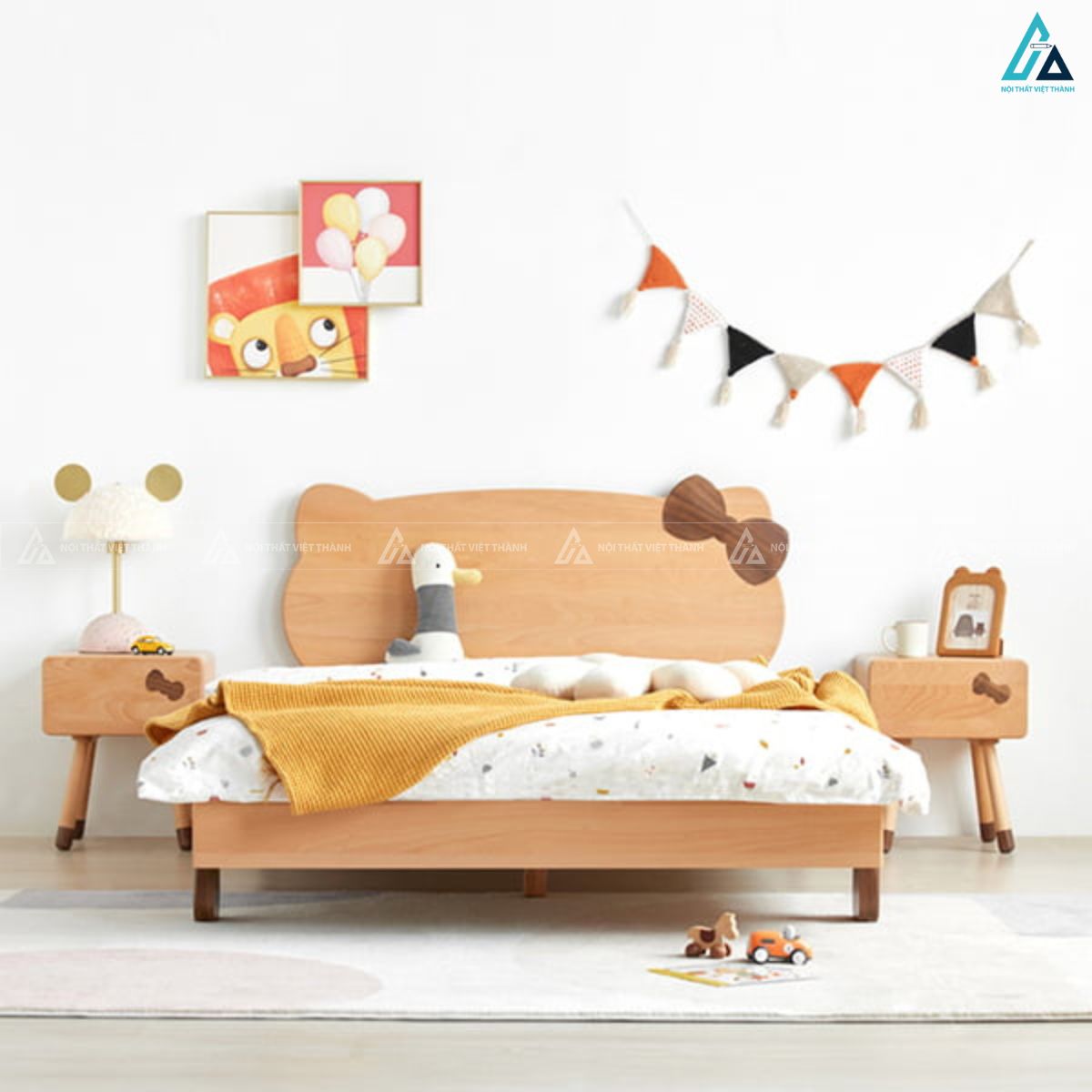 Giường gỗ tự nhiên thiết kế đầu giường hình gấu tinh nghịch