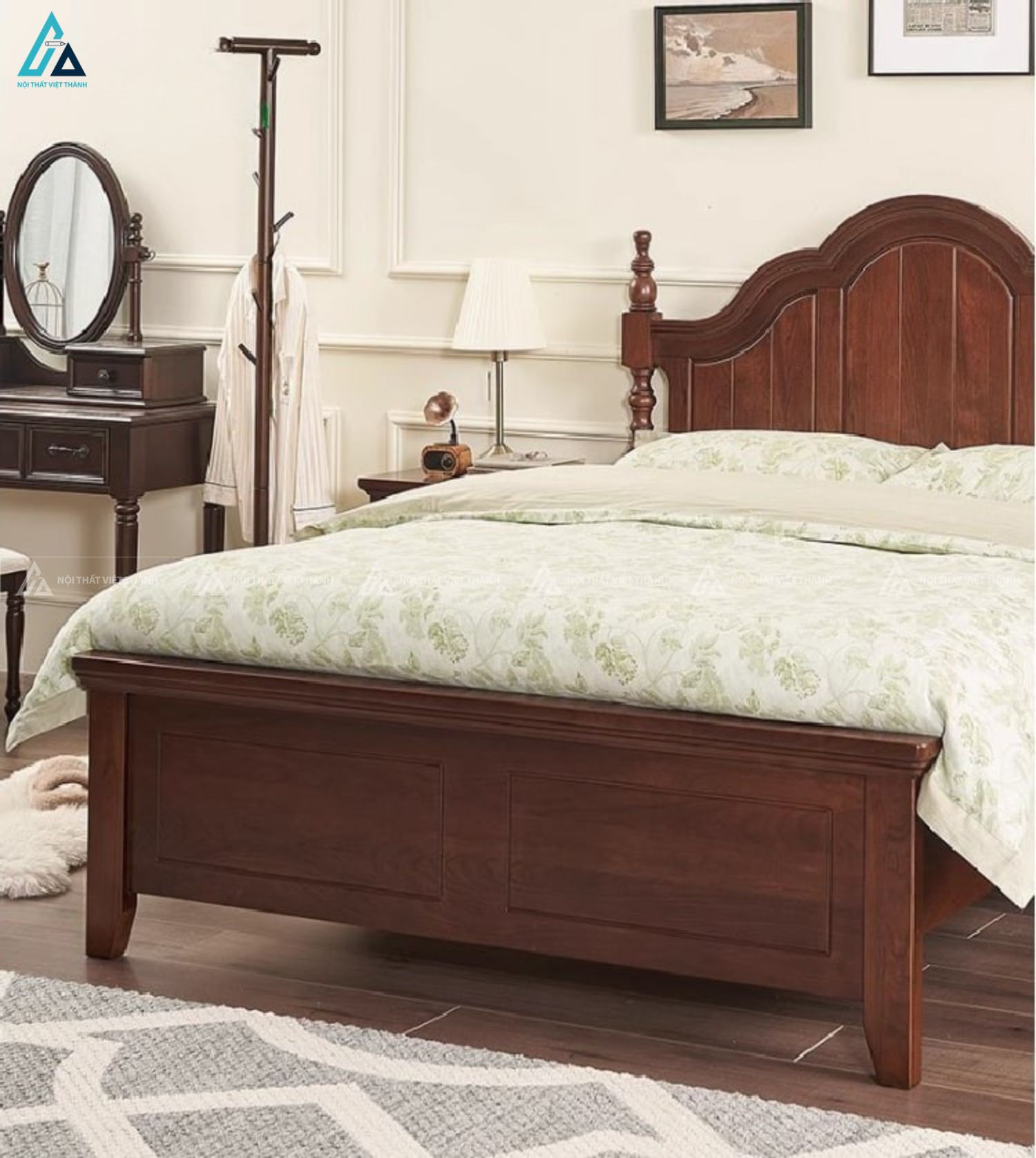 Mẫu giường gỗ sồi phong cách cổ điển cho phòng ngủ sang trọng 3