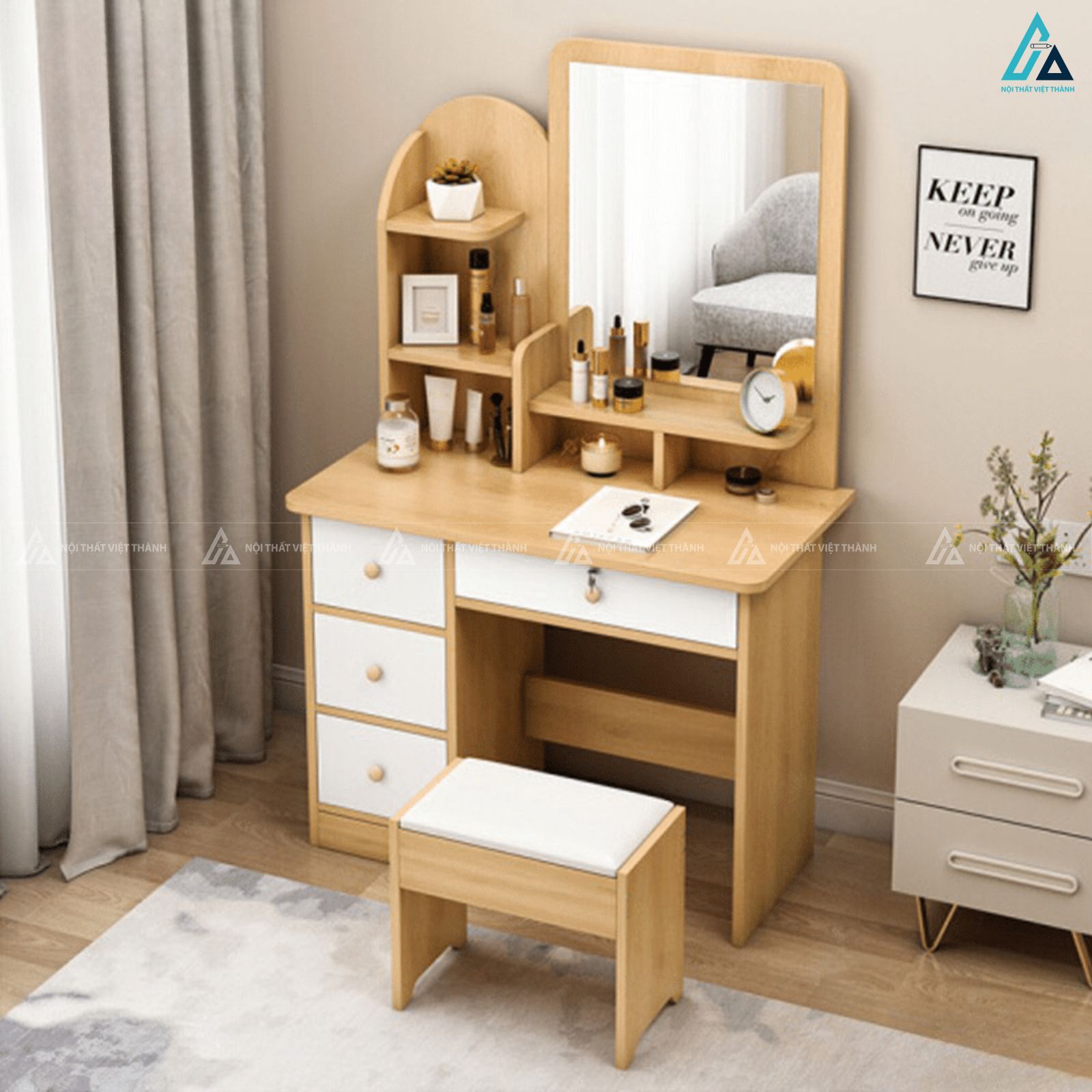 Mẫu bàn trang điểm có gương soi sang trọng bền bỉ chất lượng 1