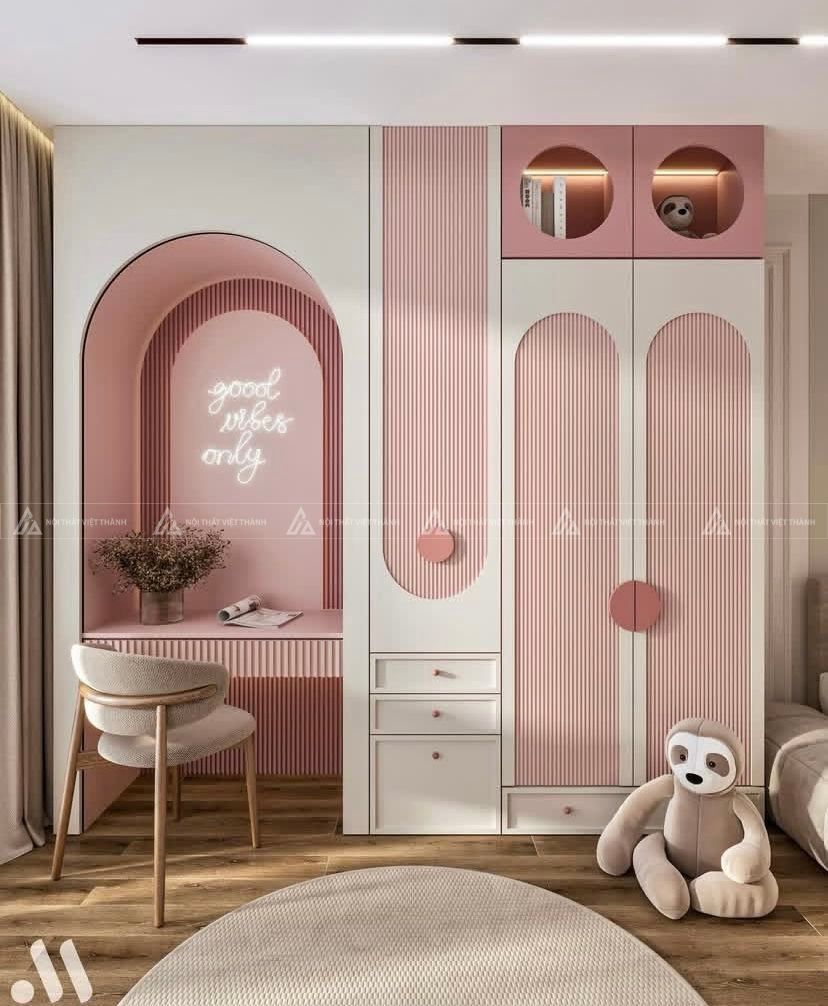Tủ quần áo phòng bé gái màu hồng