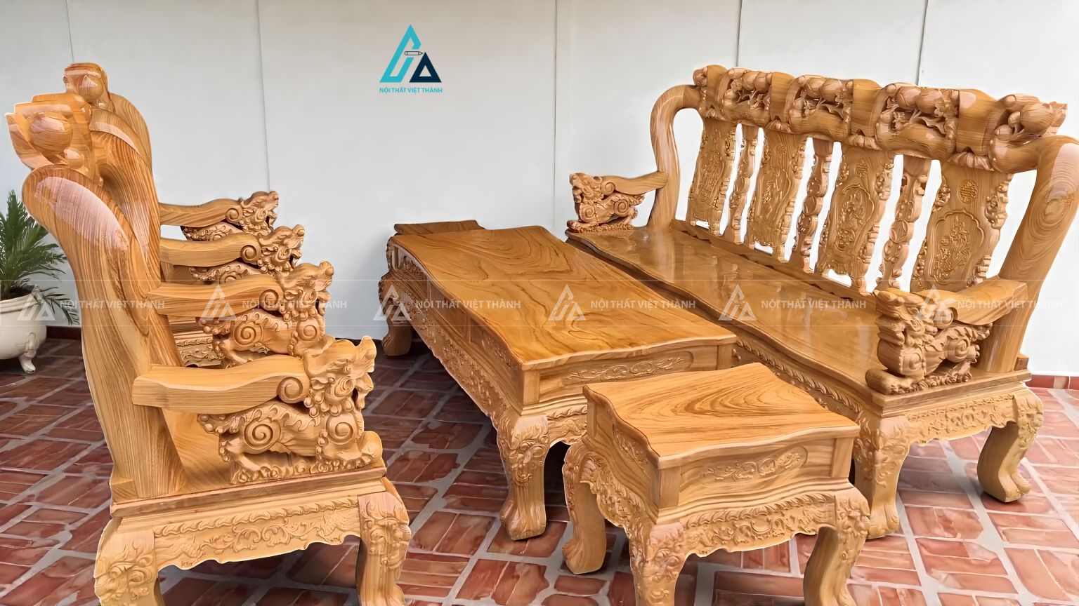 Bộ salon phòng khách chạm khắc tinh tế tạo vẻ đẹp thanh tao 1