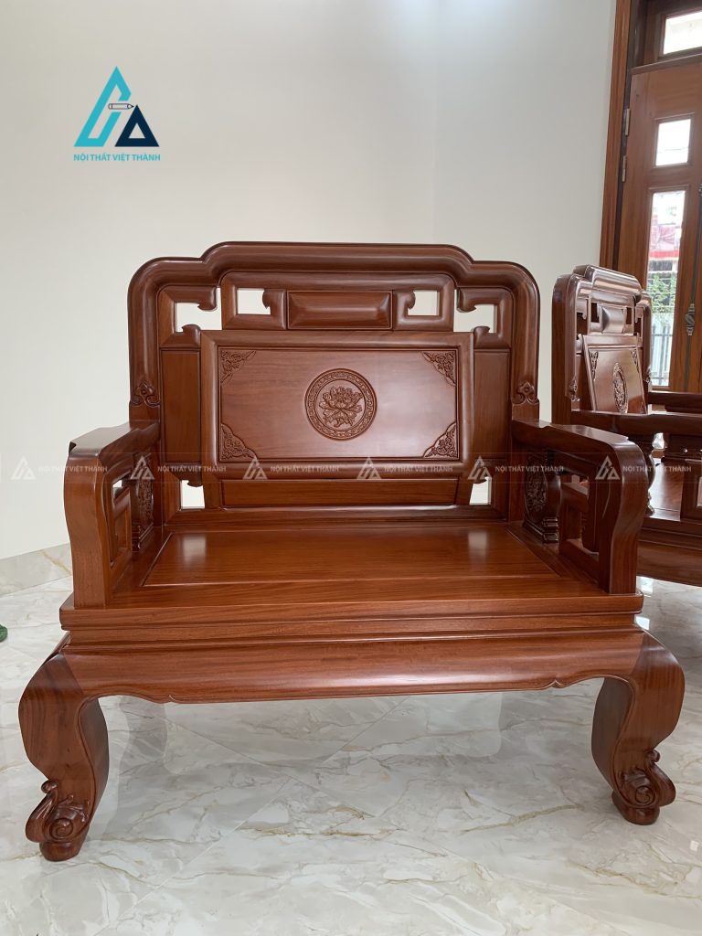Bộ salon gỗ hương vân sang trọng kiến tạo không gian quý phái 1