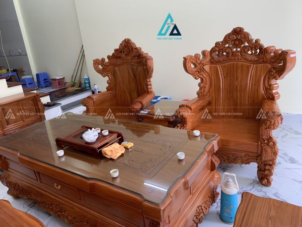Bộ salon chạm trổ độc bản kiến tạo không gian sống đỉnh cao 1