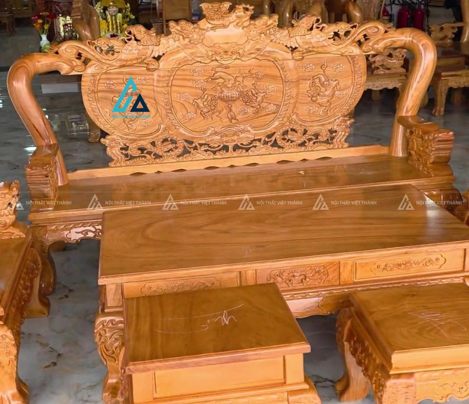 Bộ salon chạm khắc kỳ công kiến tạo không gian tiếp khách sang trọng 3