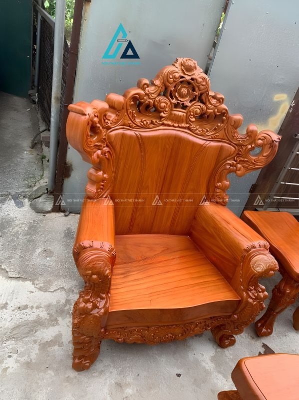 Bộ bàn ghế phòng khách sang trọng chạm khắc đỉnh cao 4