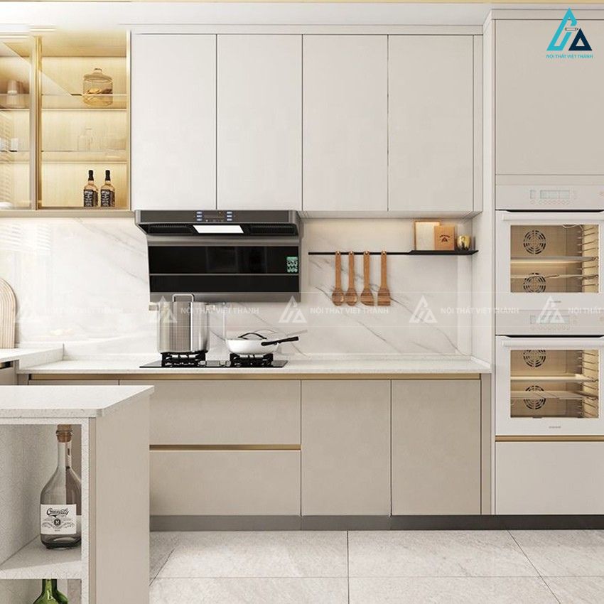 Tủ bếp gỗ công nghiệp mdf kết hợp hệ tủ kho đa năng tối ưu lưu trữ 2