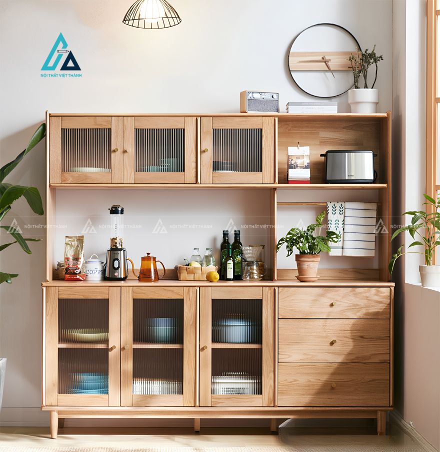 Tủ bếp gỗ tự nhiên đa năng kết hợp tủ kính và ngăn kéo tiện ích