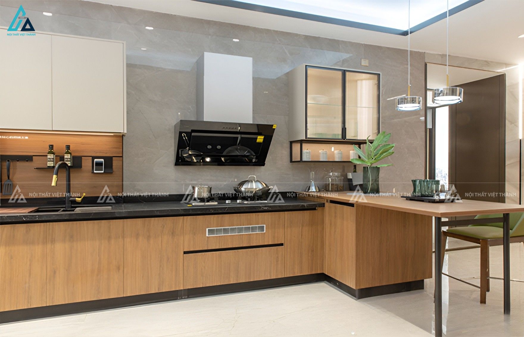 Mẫu tủ bếp mdf kết hợp bàn ăn thông minh tiện nghi và tinh tế 1