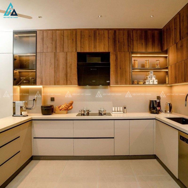 Tủ bếp mdf phối vân gỗ sang trọng kết hợp hệ đèn led thông minh 1