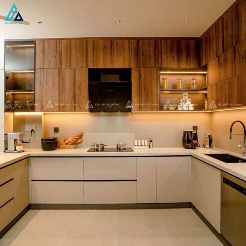 Tủ bếp mdf phối vân gỗ sang trọng kết hợp hệ đèn led thông minh