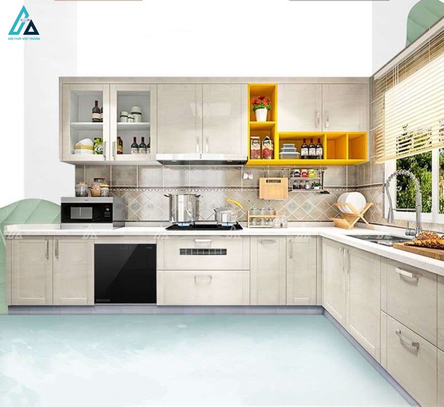 Bộ tủ bếp gỗ mdf chữ L vân gỗ sáng phối màu vàng độc đáo 5