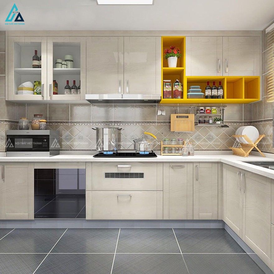 Bộ tủ bếp gỗ mdf chữ L vân gỗ sáng phối màu vàng độc đáo