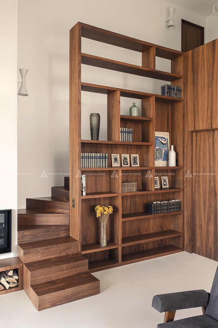 Mẫu vách ngăn cầu thang gỗ tự nhiên