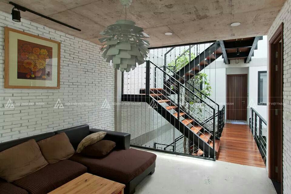 Mẫu nội thất nhà ống với lối đi tạo cảm giác thoải mái