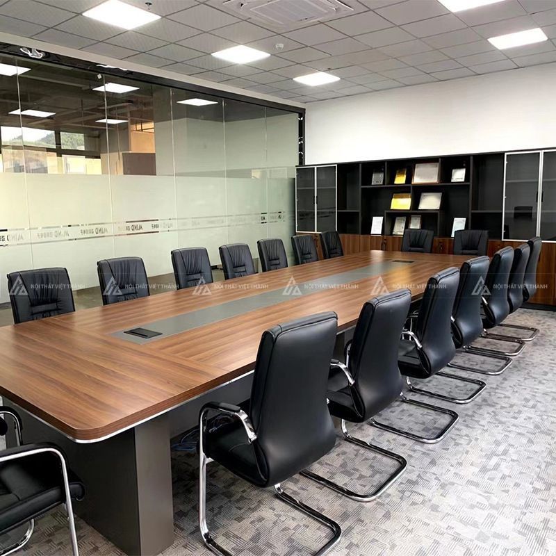 Thiết kế phòng hợp rộng rãi tiện nghi