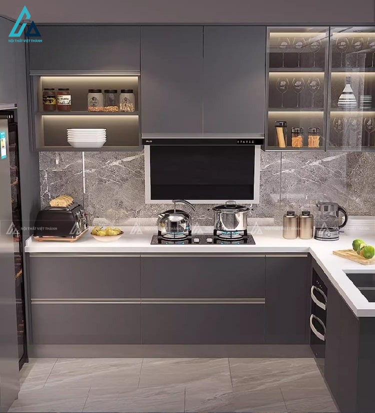 Tủ bếp gỗ công nghiệp cao cấp với kệ trang trí đèn led đẳng cấp 3