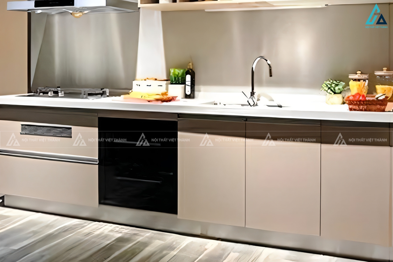 Mẫu tủ bếp gỗ công nghiệp cao cấp với bề mặt phẳng mịn tinh tế