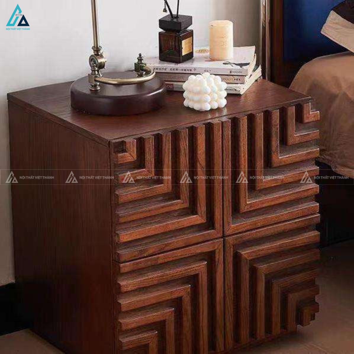 Tủ đầu giường gỗ thiết kế họa tiết khối nổi hiện đại độc đáo