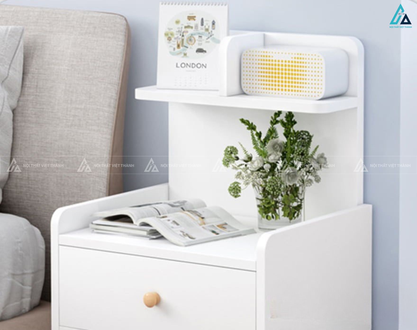Tủ đầu giường hiện đại đa năng có kệ mở tối ưu không gian 2