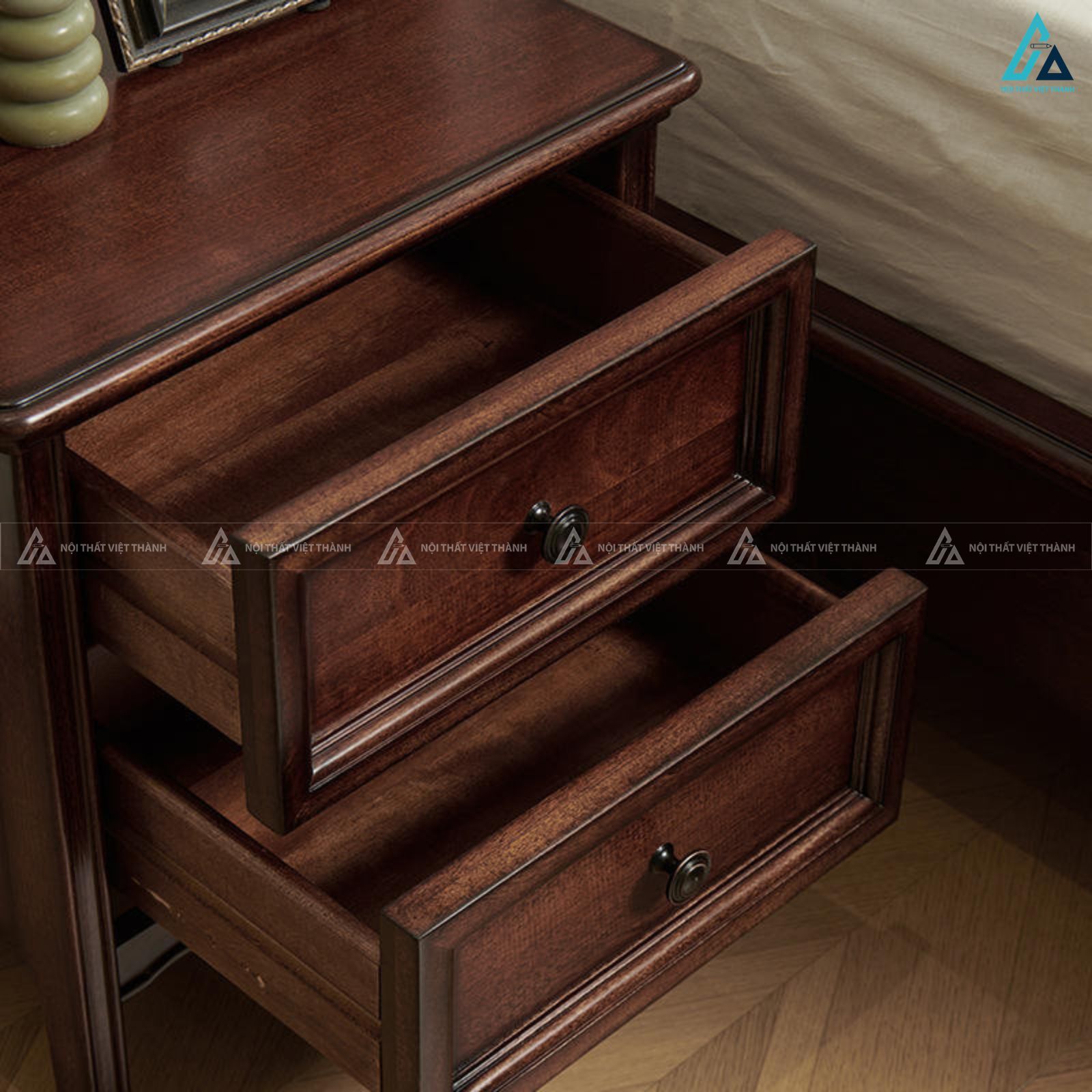 Tủ đầu giường cổ điển kiểu Pháp thiết kế sang trọng đẳng cấp 2