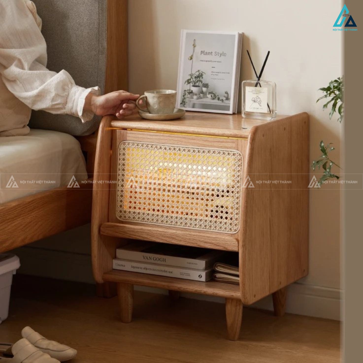 Tủ đầu giường hiện đại phối mây đan có đèn led trang trí 5
