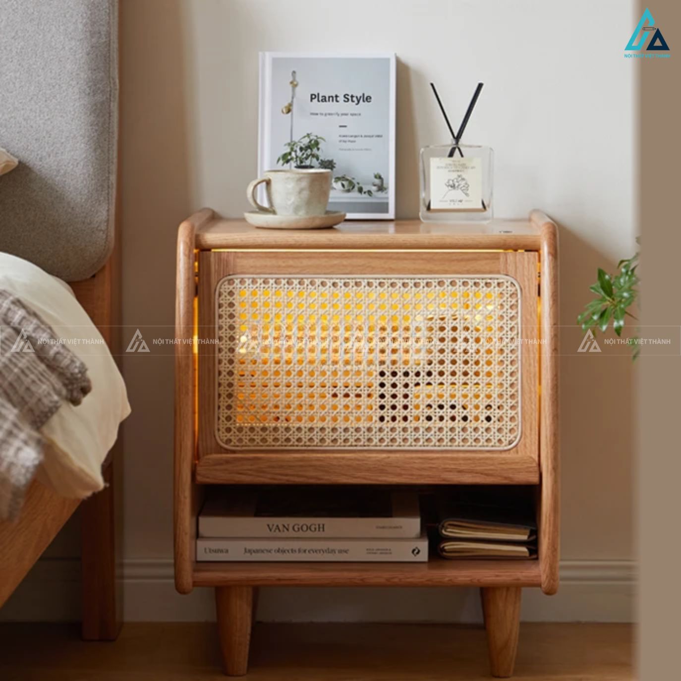 Tủ đầu giường hiện đại phối mây đan có đèn led trang trí