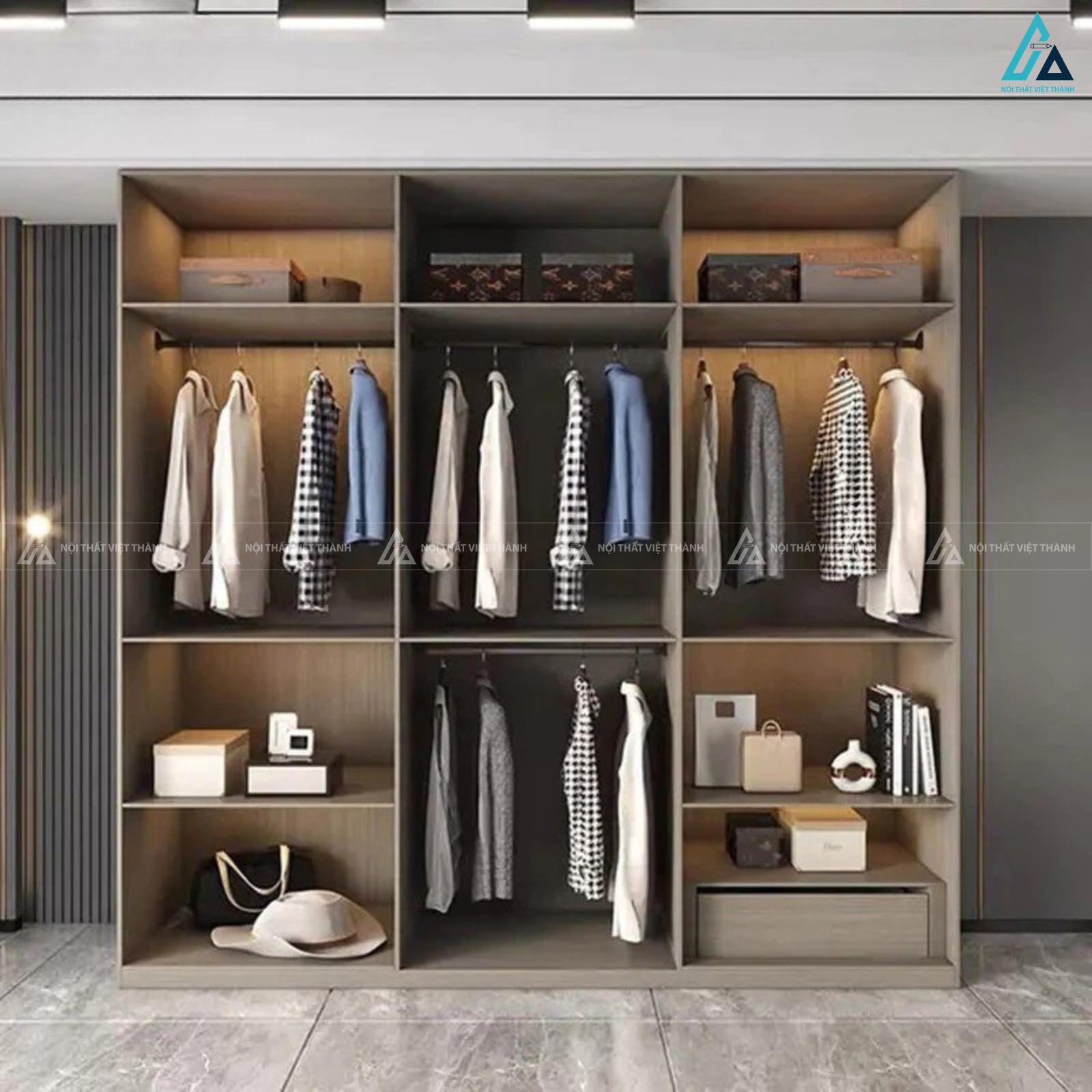 Tủ quần áo hiện đại cánh kính trong suốt phối gỗ vân sang trọng 2