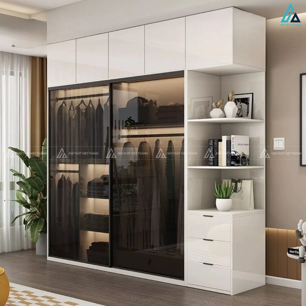 Tủ quần áo cánh kính sang trọng với hệ kệ mở đa năng tiện ích