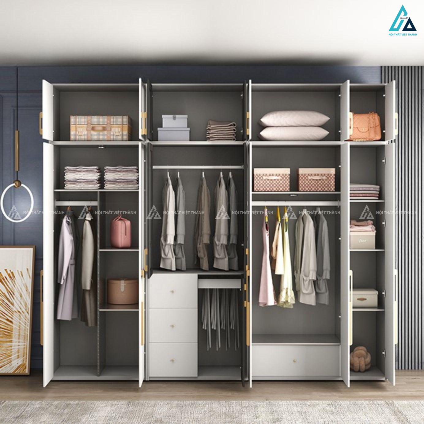 Tủ quần áo cánh kính sang trọng phối viền vàng tạo điểm nhấn 1