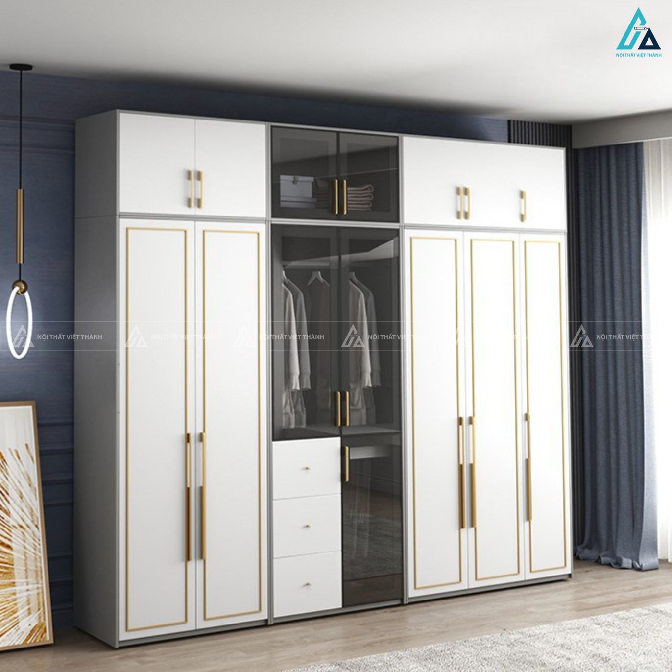 Tủ quần áo cánh kính sang trọng phối viền vàng tạo điểm nhấn