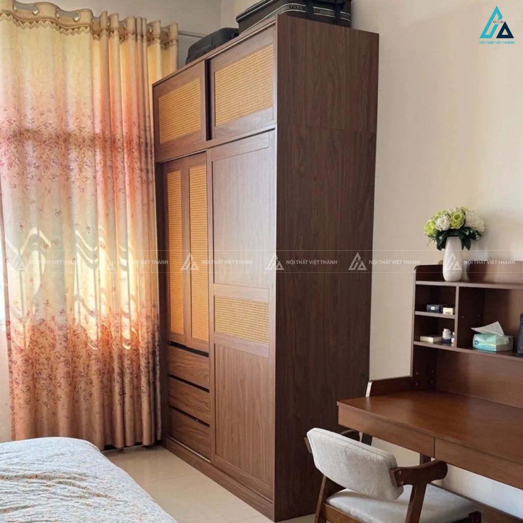 Tủ quần áo gỗ tự nhiên cửa lùa kết hợp nhiều ngăn chứa đồ 2