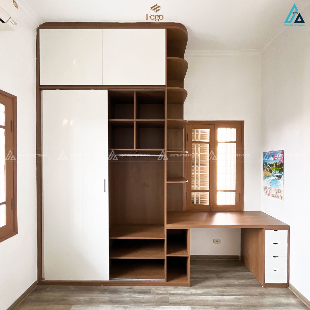 Mẫu tủ quần áo cửa lùa hiện đại phối bàn làm việc tối ưu diện tích
