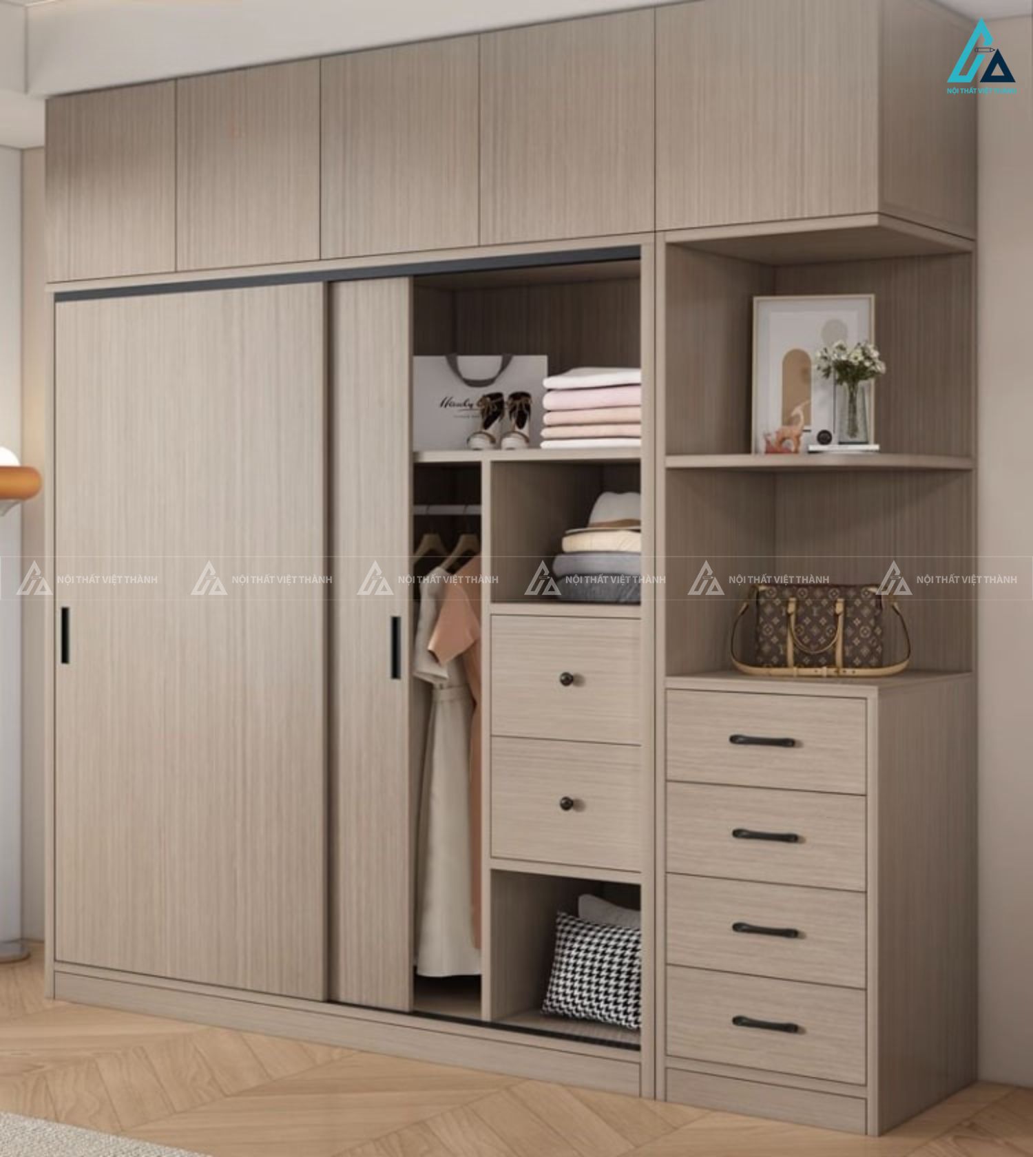 Mẫu tủ quần áo cửa lùa kịch trần kèm hệ ngăn kéo tiện lợi