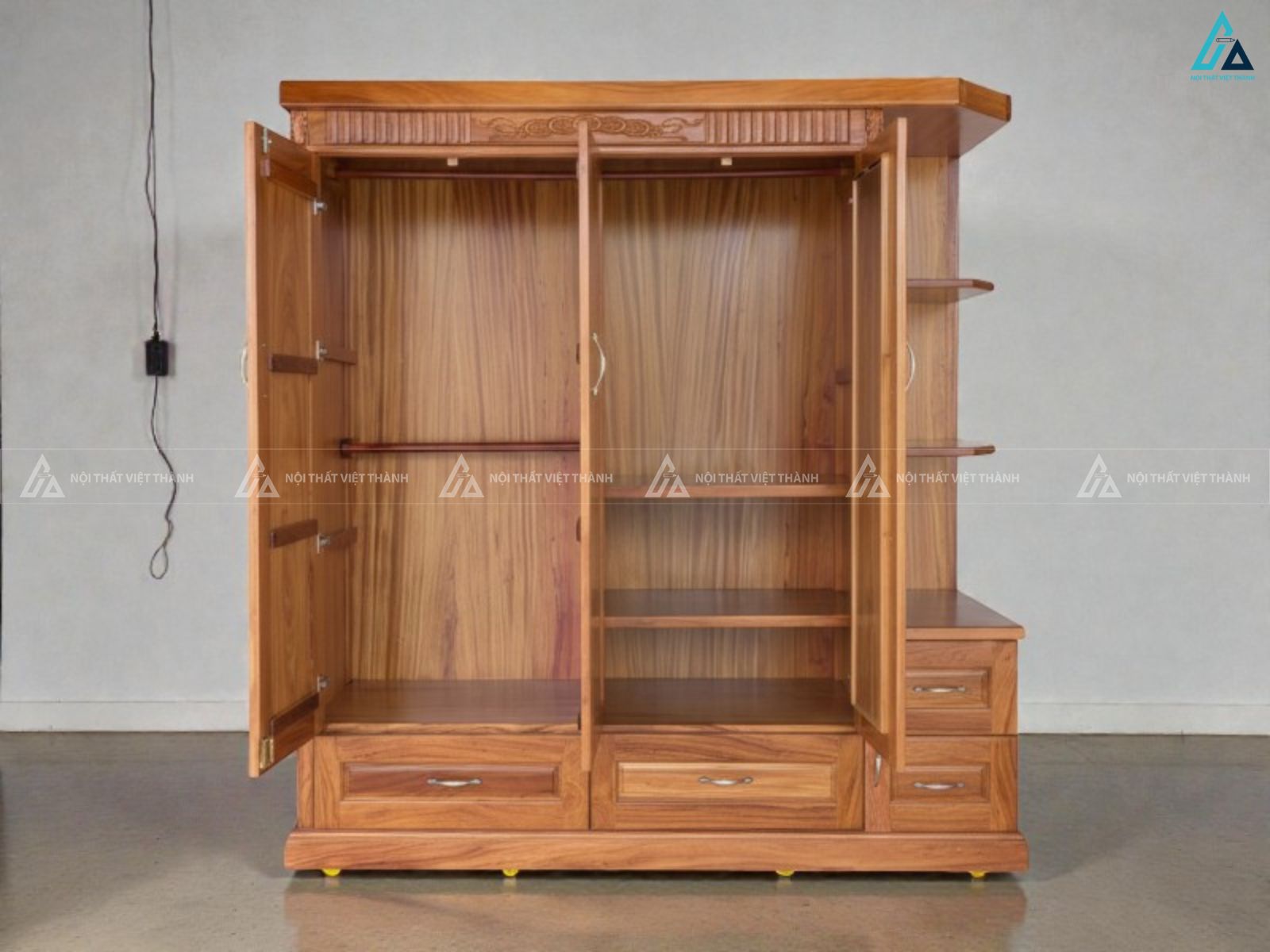 Tủ quần áo gỗ tự nhiên 4 cánh kết hợp kệ trang trí tiện nghi 3