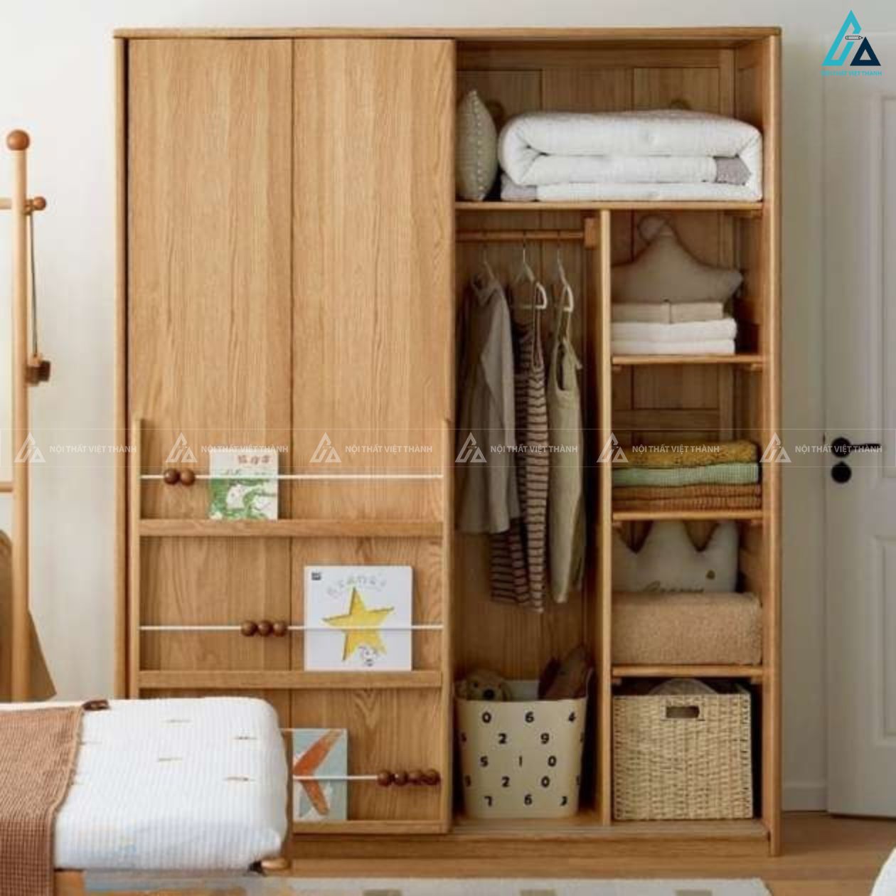 Tủ quần áo gỗ tự nhiên phong cách tối giản có kệ sách thông minh 2