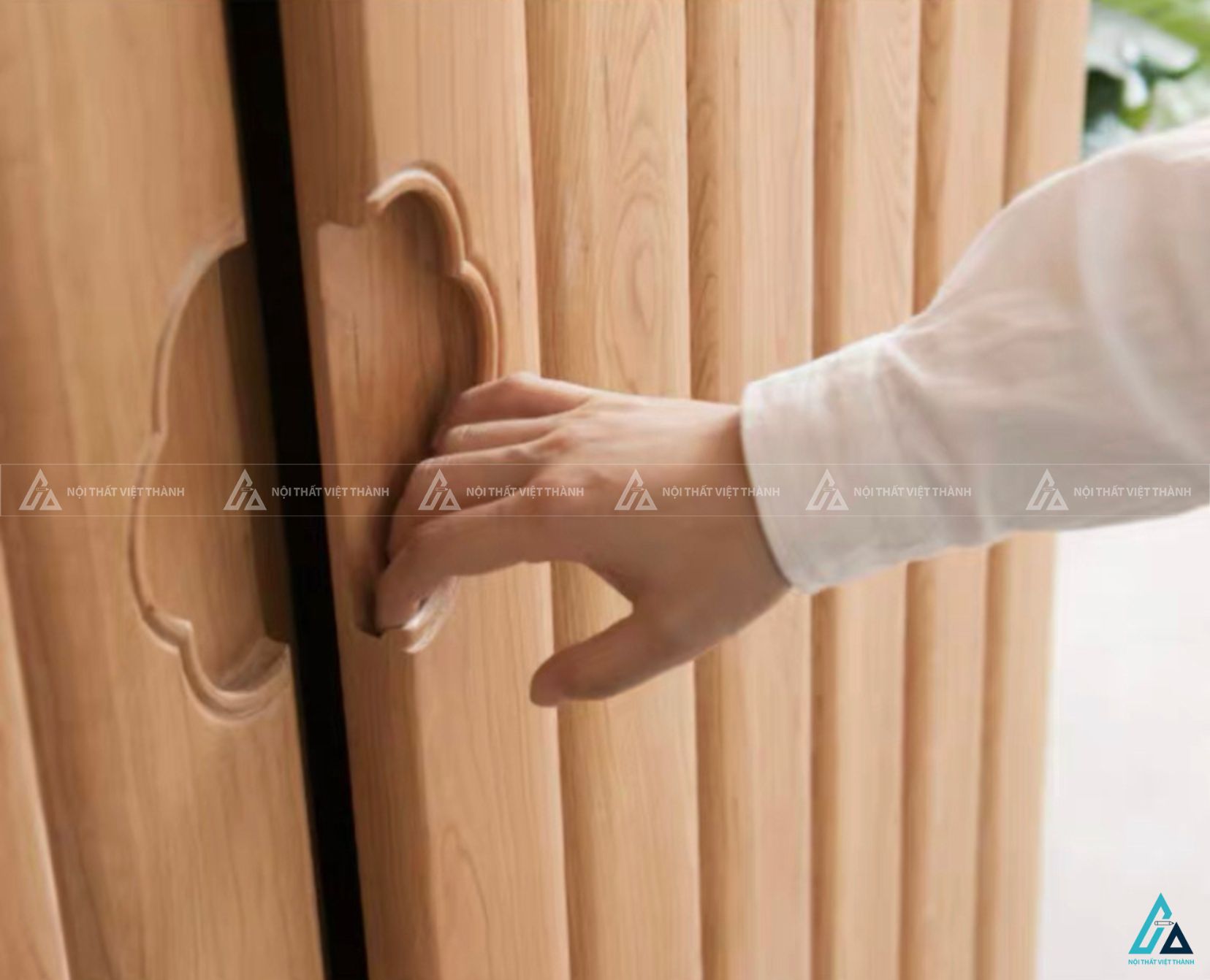Mẫu tủ áo gỗ tự nhiên phong cách tối giản mang vẻ đẹp nhẹ nhàng 3