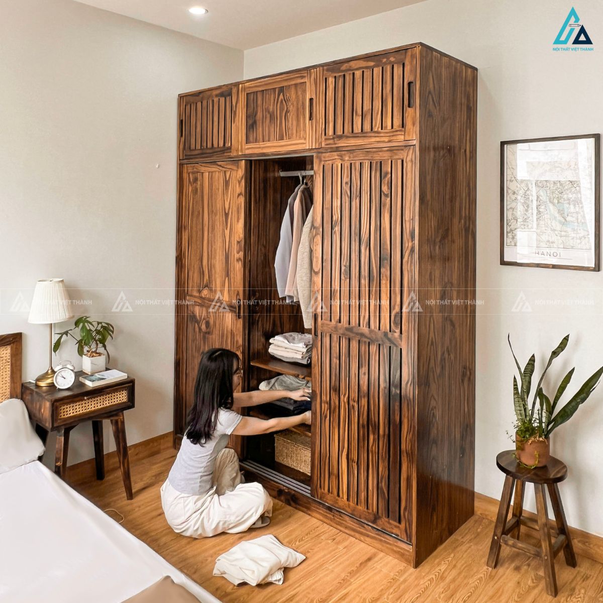 Tủ áo gỗ tự nhiên 2 cánh lùa kết hợp ngăn tầng đa năng sang trọng 3