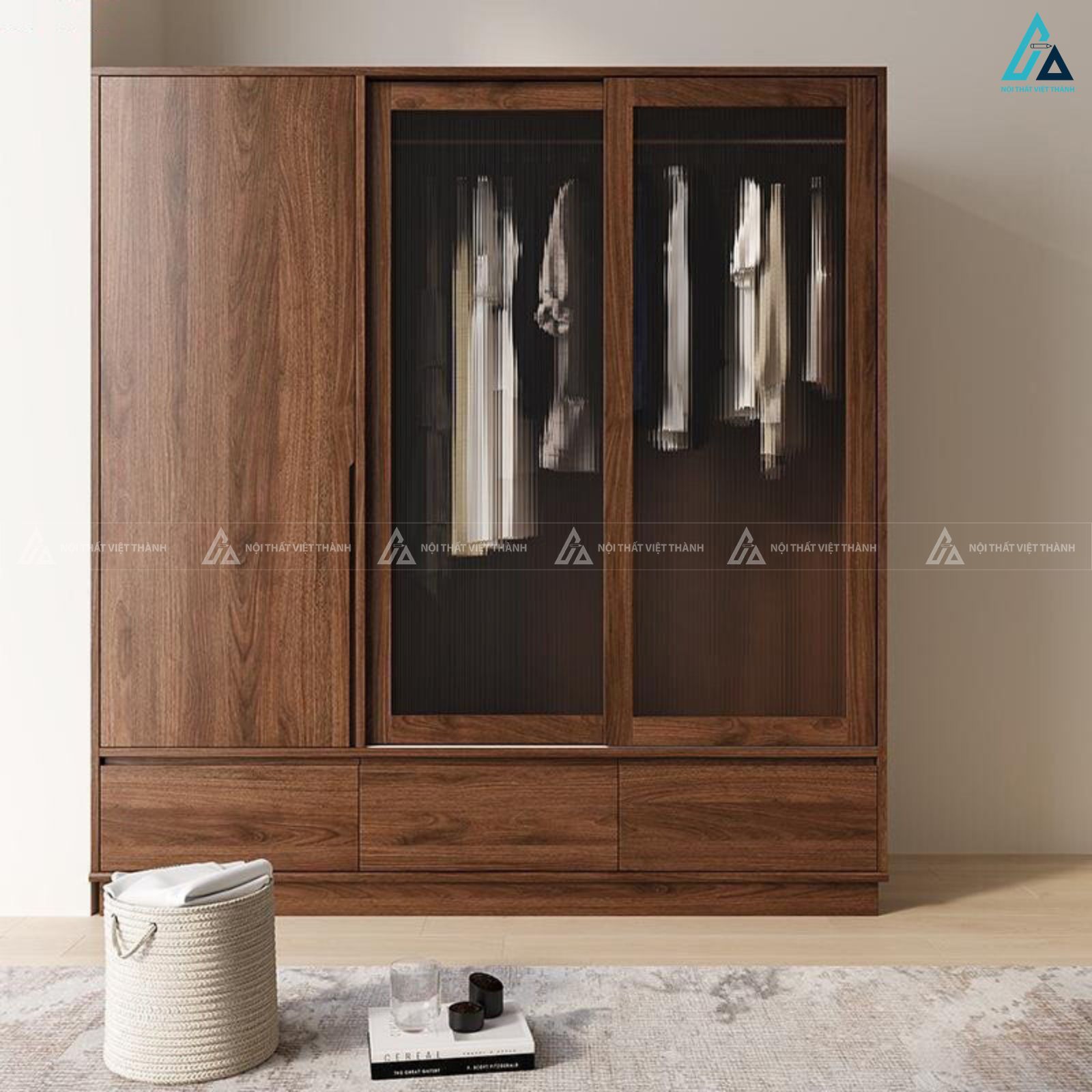Tủ quần áo gỗ tự nhiên cửa lùa cánh kính tinh tế và thời thượng