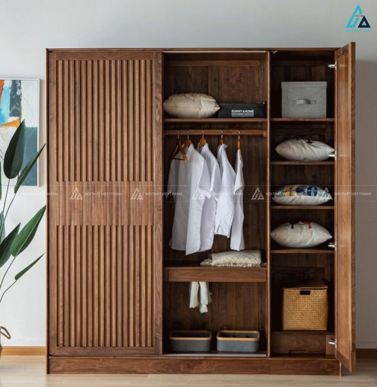 Mẫu tủ áo gỗ tự nhiên 3 cánh lùa thiết kế phong cách tối giản 2