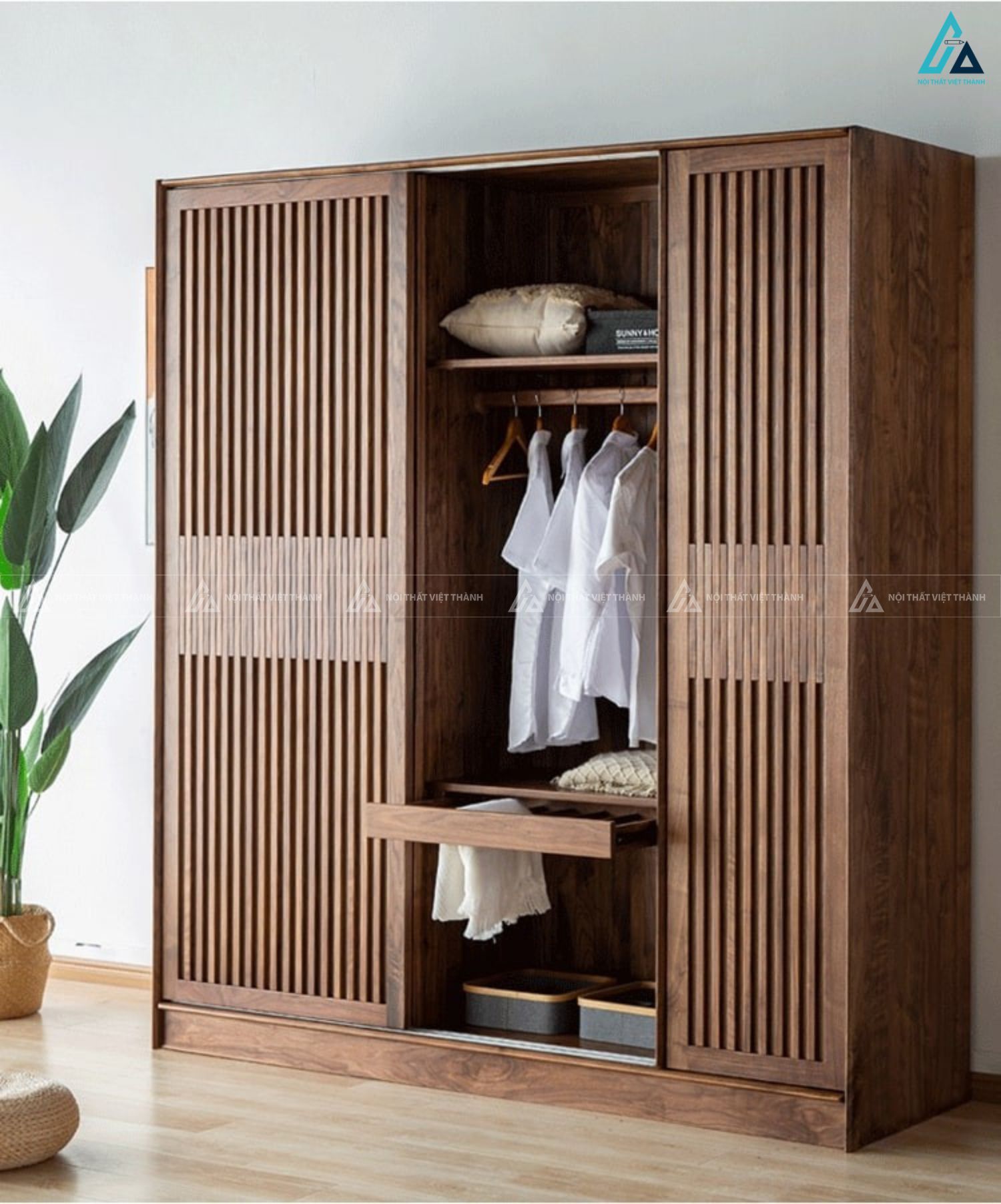 Mẫu tủ áo gỗ tự nhiên 3 cánh lùa thiết kế phong cách tối giản 4